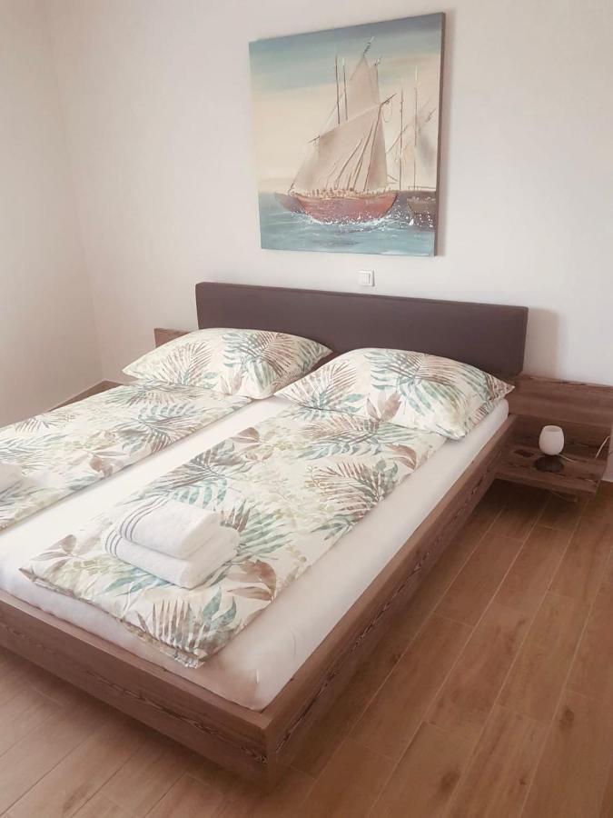 Apartmani Tin スタリグラード エクステリア 写真