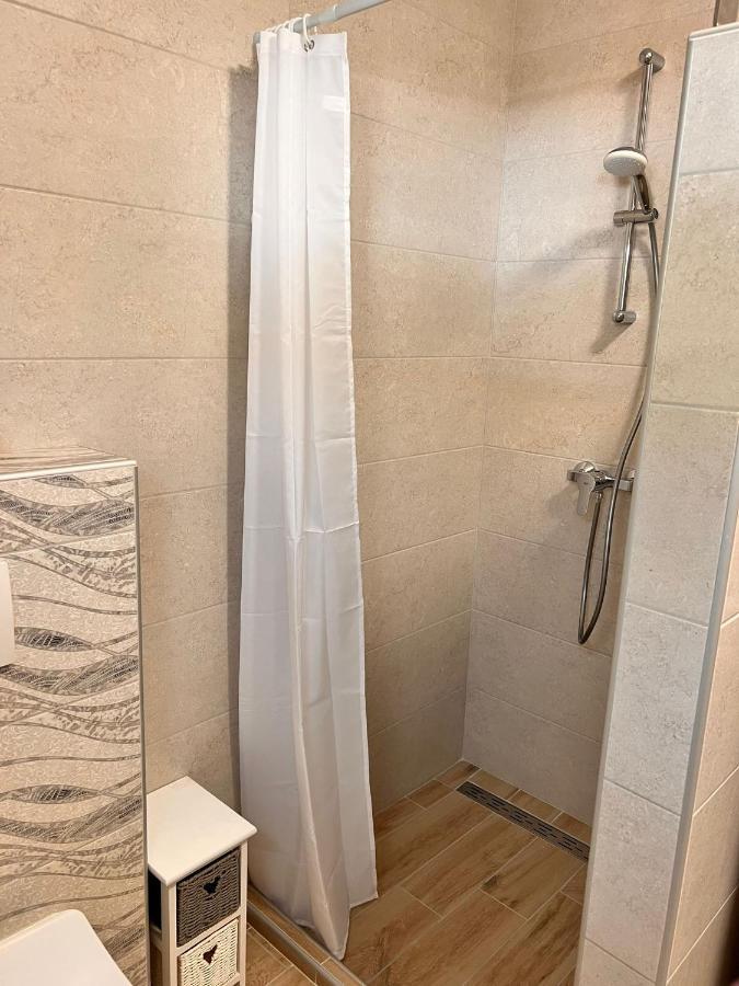 Apartmani Tin スタリグラード エクステリア 写真
